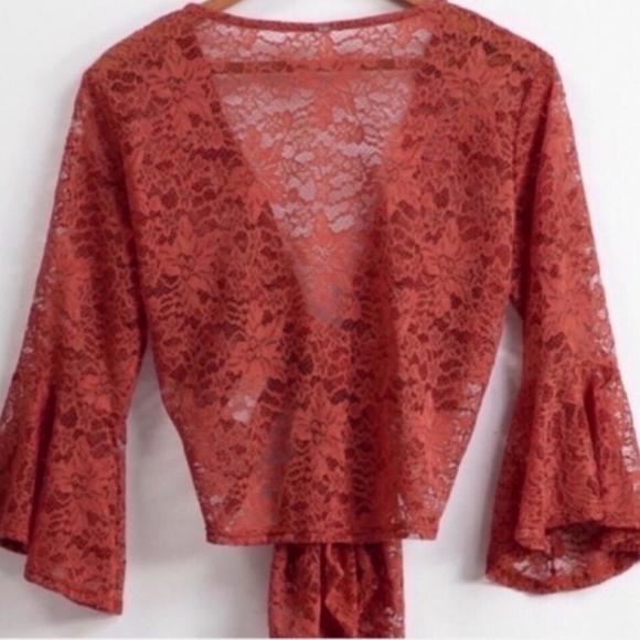 Rustic Lace Top ✨ - Picture 2 of 2